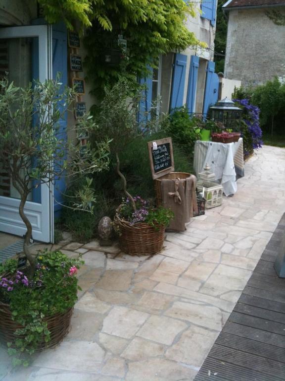 Logis Hotel La Grange Du Relais Colombey-les-deux-Églises Esterno foto