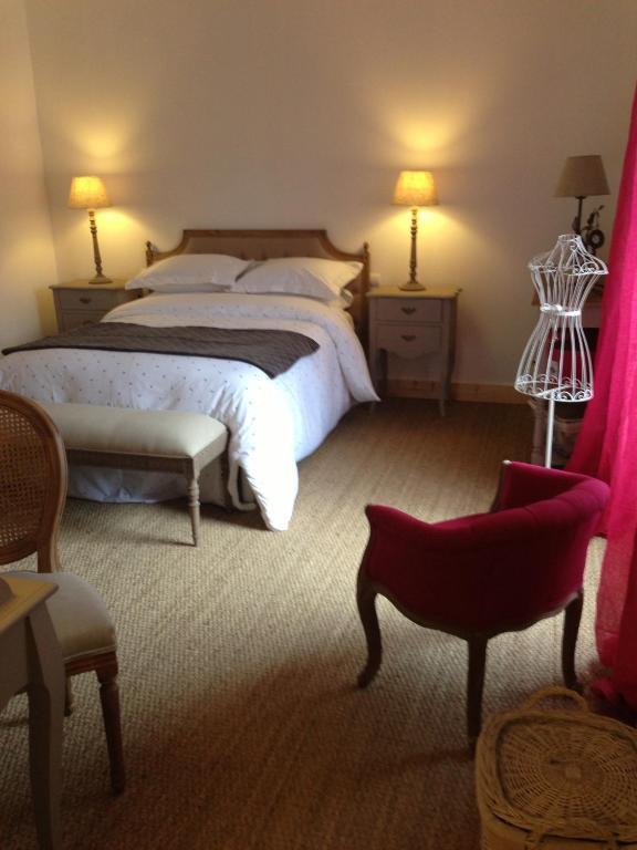 Logis Hotel La Grange Du Relais Colombey-les-deux-Églises Esterno foto