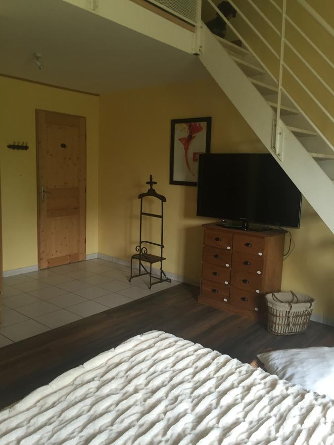 Logis Hotel La Grange Du Relais Colombey-les-deux-Églises Esterno foto